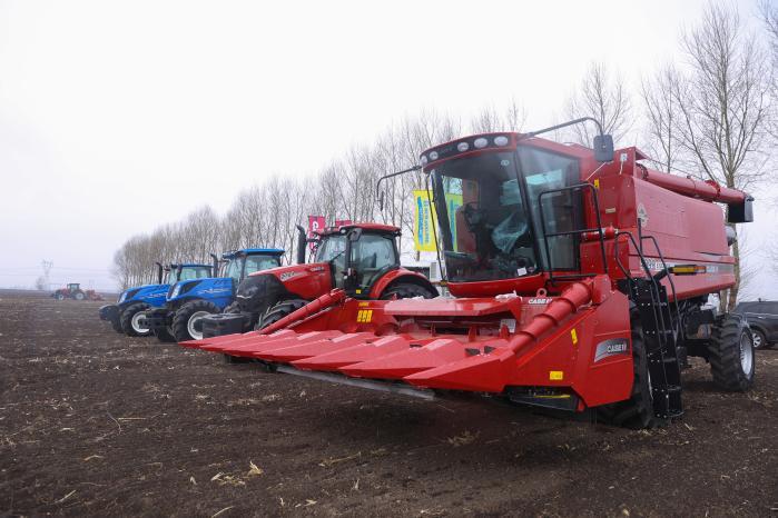 CEAT与凯斯纽荷兰工业集团强强联手，共拓农用子午胎配件合作新篇章